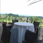 オーベルジュ ド ぷれざんす 桜井 - テラス席