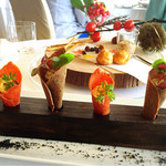 オーベルジュ ド ぷれざんす 桜井 - 田園に見立てた宇陀金牛蒡と人参のコルネ