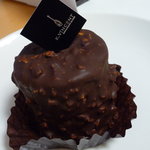 パティスリー カーヴァンソン - ショコラノワゼット（550円）☆持ち帰り時間は30分以内！