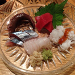 立呑みもんぞう - 刺身5種盛り合わせ650円