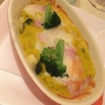 フォーシーズンズカフェ - かぼちゃのニョッキグラタン★
      パフェのよいお口直しになります！