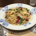 鎌倉パスタ - 蒸し鶏と唐辛子のペペロンチーノ1090円