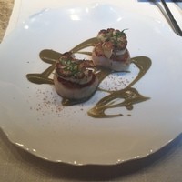 Jean-Georges Tokyo - ★9　大粒ホタテとカリフラワー　ケッパー・レーズン　エマルジョン