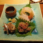 もり山 - 2015.10)お造りは大きな北海道産のボタンエビやサンマのなめろう、イワシの梅和え