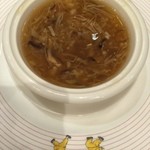 萬珍樓 - 海鮮ふかひれスープ