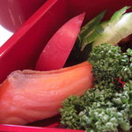 ベルカナ - 鮭、トマト、キュウリパセリ