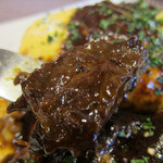 カフェレストラン ホット・ベリー - 牛肉の赤ワイン煮