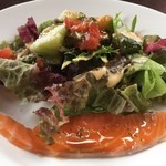 Adagio - サラダ 自家製スモークサーモン入り！