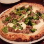 Supernova - 自家製ソーセージとブロッコリー