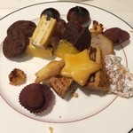 北島亭 - デザートの後の焼き菓子