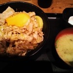 伝説のすた丼屋 - すた丼630円