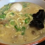 きんか本舗 - ～太麺＆その他すべて普通の「豚麺味玉子入り」～