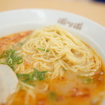 ポッポ - 2015.10 麺は中太麺