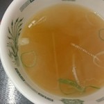 日高屋 - サービスのスープ