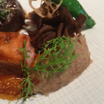 ラ ターブル ドゥ ジョエル・ロブション - 国産ハーブ豚