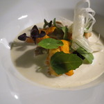 ドミニク・ブシェ トーキョー - 雲丹と貝のヴァリエーション　クリュスタッセのジュレ　ウイキョウのクリーム　2015.10