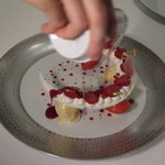 ドミニク・ブシェ トーキョー - バニラとフランボワーズのヴァシュラン　2015.10