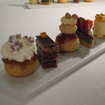 ドミニク・ブシェ トーキョー - ミニャルディーズ　2015.10