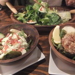 IGOSSOU オリエンタル - 料理がそろいました。宴の始まりです。