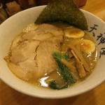 秋葉原ラーメン天神屋 - 特製ラーメン、普通盛り