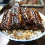 鰻丼（上）1匹半分