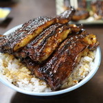田代 - 鰻丼（上）1匹半分