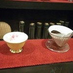 三条珈琲店 - カップにゼラチンが入ってます