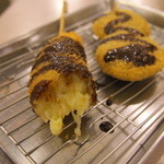 串カツ田中 - クッキー＆クリーム（右）とバナナ（左）