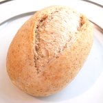 レストランひらまつ レゼルヴ - 特別ランチ<平日限定> 2252円 のパン