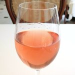 レストランひらまつ レゼルヴ - 特別ランチ<平日限定> 2252円 のキール(白ワインとカシスのリキュール)