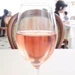 レストランひらまつ レゼルヴ - 特別ランチ<平日限定> 2252円 のキール(白ワインとカシスのリキュール)