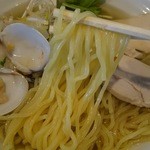 麺屋 葵 - 潮ラーメン￥780の加水率高めの細麺（H27.8.7撮影）