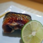 鮨 土方 - さんまの肝醤油焼き