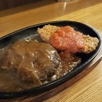 焼肉&グリル　貴坂 - コンビランチ→ハンバーグと鮭のフライ