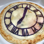 トラットリア・パラディーゾ - 時計台ピザ