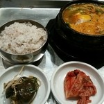 草の花 - 日替りスンドゥブランチ６５０円。