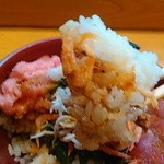 Minatoya - 面白い事に、刺し身の下のご飯は桜エビのかき揚げが、入っているんです。