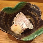 鮨 志の助 - 小鯛（ポン酢で）