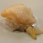 鮨 志の助 - 梅貝（塩で）