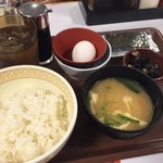 すき家 - ホテルの朝食はすき家でしたwww