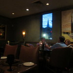 LUCCA - 絵みたいですが、窓から教会の尖塔が見えます。