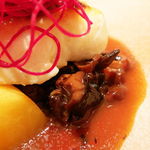 レストランエール - 鯛のポワレ キノコのソース 柿のマリネ(正式名称不明)