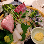 番屋小屋 - 刺身盛り合わせ