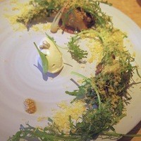 アニエルドール - 前菜 鴨手羽先のコンフィ