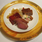 中国料理 豪華 - 広東名物焼き物四種入り前菜