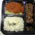 オリジン弁当 - とんかつ焼肉弁当です。