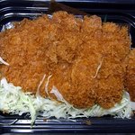 オリジン弁当 - カツの部分です。