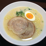 快活CLUB - 料理写真:とんこつらーめん