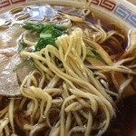 みやま 本店 - 中華そば:麺アップ