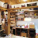 プリティシングス - 店内３